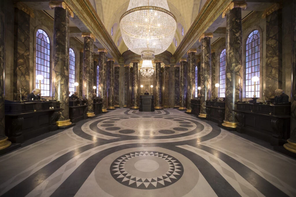 Harry Potter and the Escape from Gringotts Lobby en Universal Studios Florida